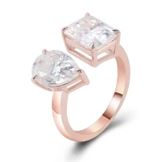 Rose Gold 5.3CTW Radiant And Pear Cut Toi et Moi Ring