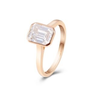 Exquisite Yellow Gold 3CT Emerald Cut Moissanite Ring