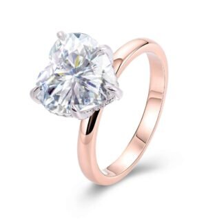 Breathtaking Rose Gold 5CT Heart Cut Moissanite Ring