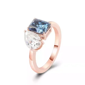 Stunning Moissanite Toi et Moi Ring – Dual-Stone Elegance in Rose Gold