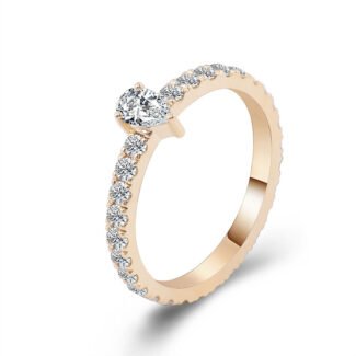 Classic & Luxury Pear Moissanite Ring