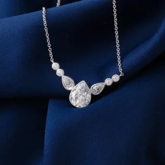 Custom Moissanite V-Shaped Drop Pendant Necklace with Pear Cut Stone