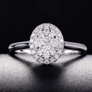 18K White Gold Round Diamond Cluster Ring – A Scintillating Array