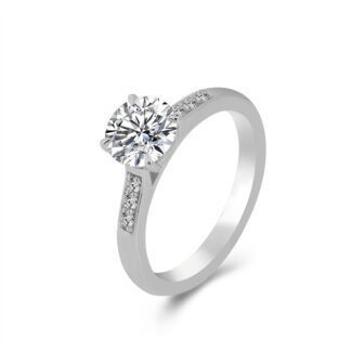 Side-Stone Round Moissanite Ring 1ct